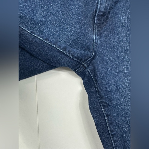 Levis 515 Womens Mid Rise Sz 10 Capri Cuffed Denim Blue Jeans Stretch Casual - Picture 3 of 11